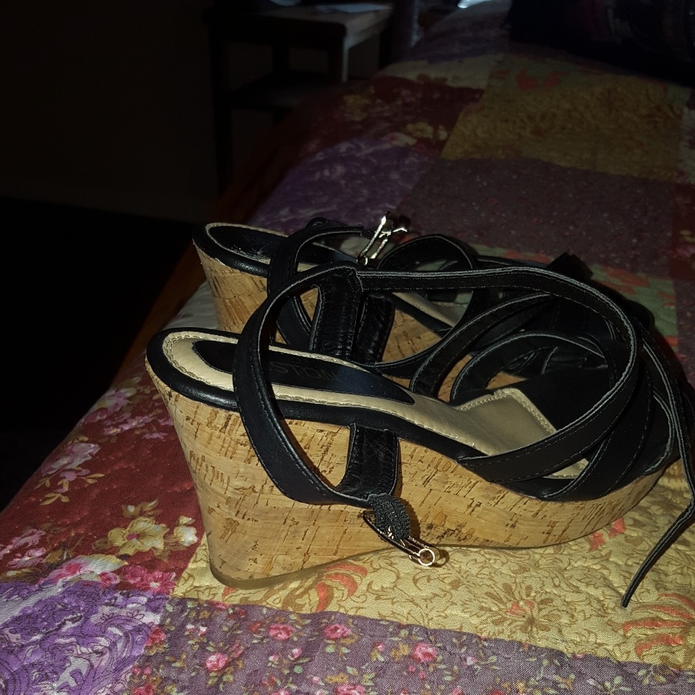 Ladies size 9 wedge sandals